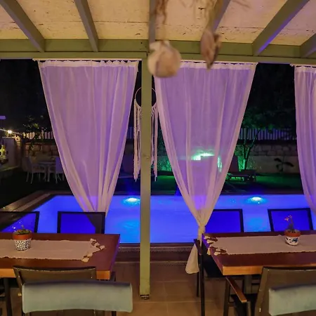 Elda Boutique Hotel 3*