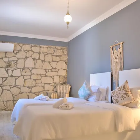 Elda Boutique Hotel 3*