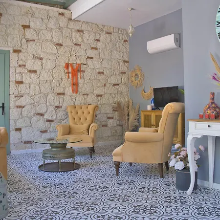 Elda Boutique Hotel 3*